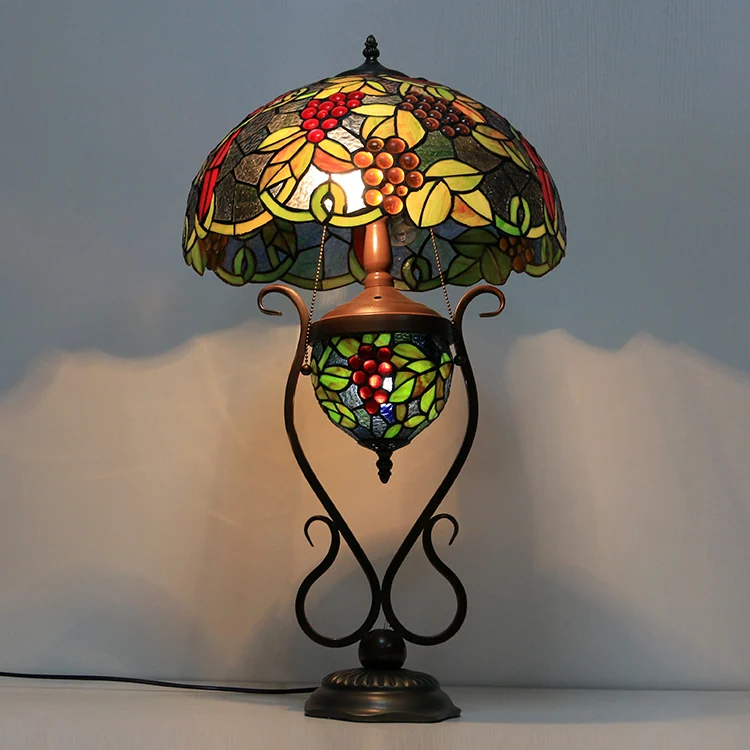 Abajur Tiffany Vinhedo 75cm