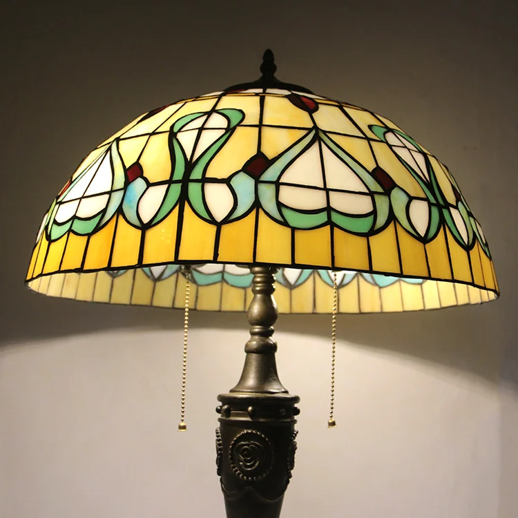 Abajur Tiffany Esplendor 65cm