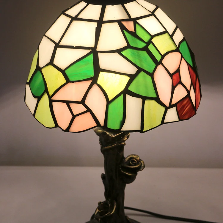 Abajur Tiffany Rosa Eterna 36cm