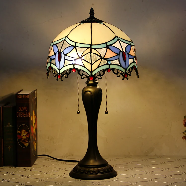 Abajur Tiffany Elegância Floral 58cm