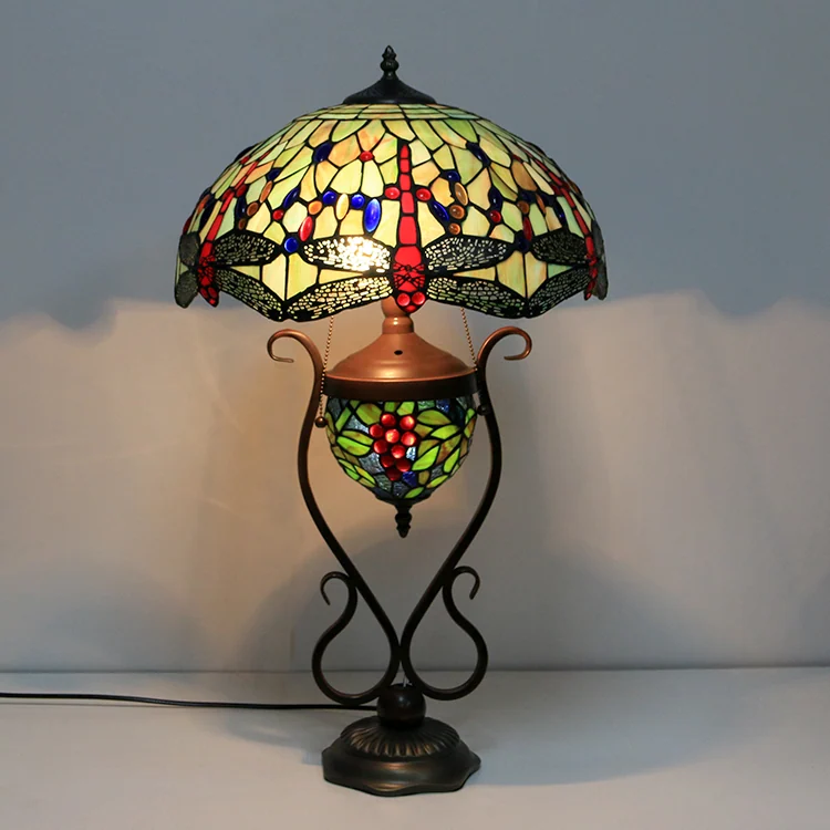 Abajur Tiffany Vôo da Libélula 75cm
