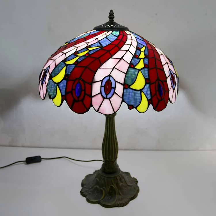 Abajur Tiffany Pavão Majestoso 60cm