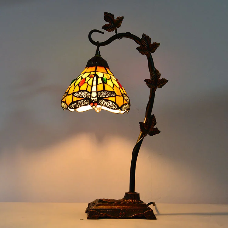 Abajur Tiffany Libélula Encantada 62cm