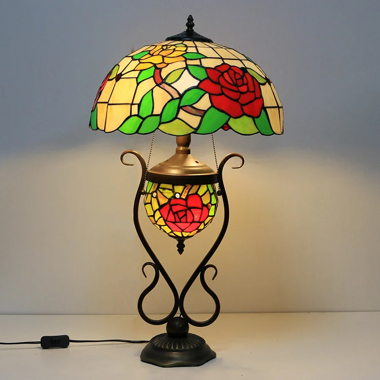 Abajur Tiffany Elegance Clássica 75cm