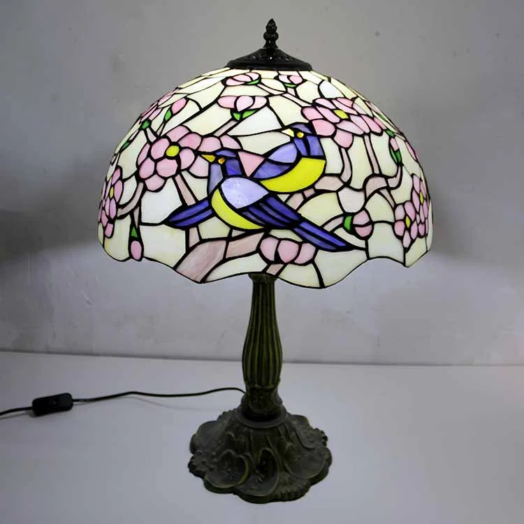 Abajur Tiffany Pegadas 60cm