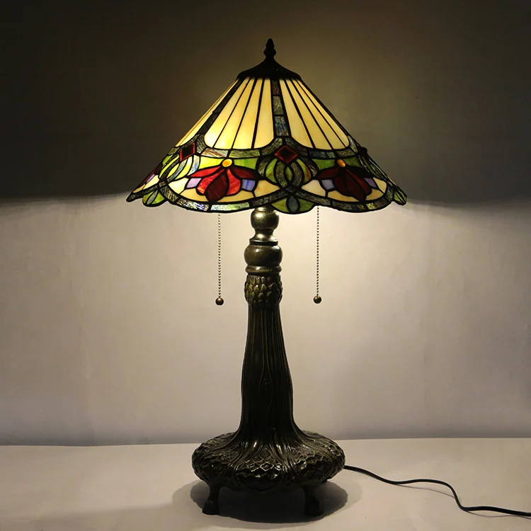 Abajur Tiffany Flores Antigas 65cm