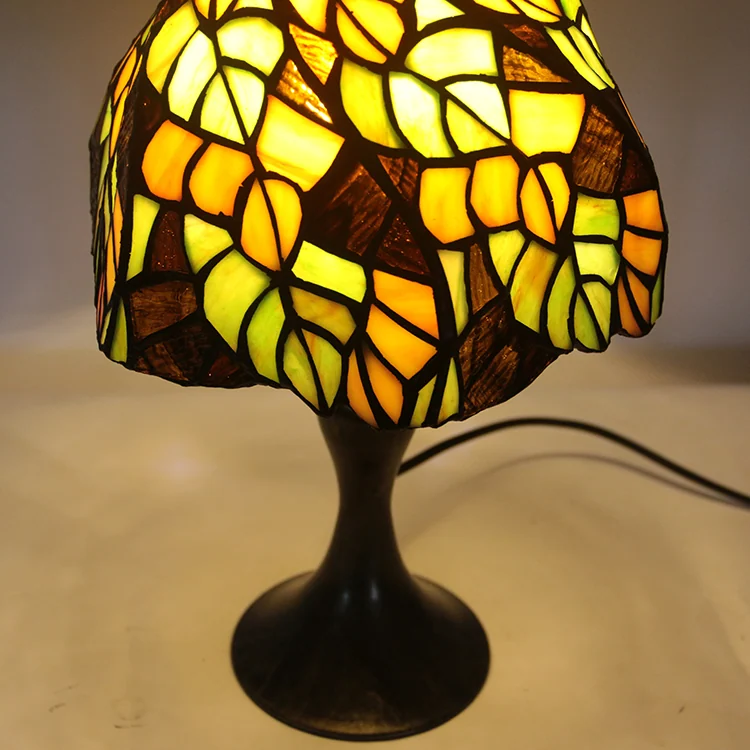 Abajur Tiffany Jardim Secreto 38cm
